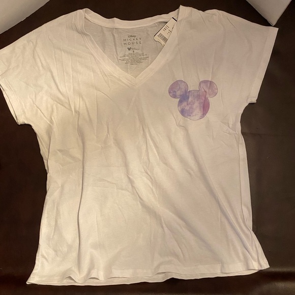 Disney tee - Picture 1 of 4